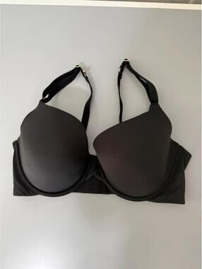 Joyspun black t shirt style bra size 40C